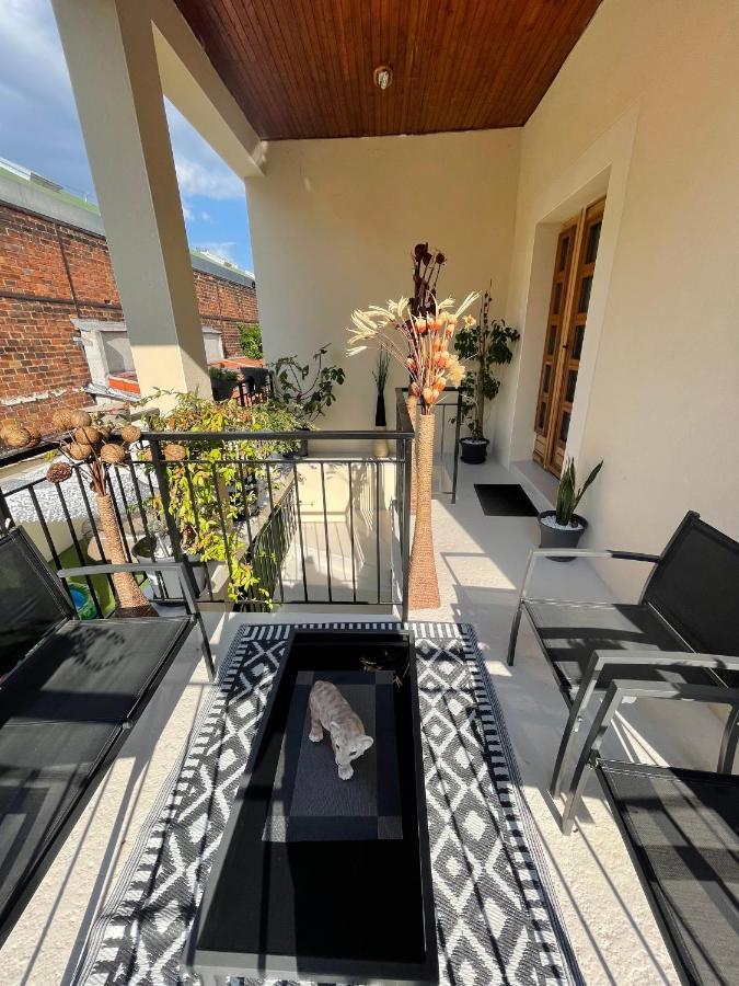 Agreable Appartement Dans Une Maison سان دوني المظهر الخارجي الصورة